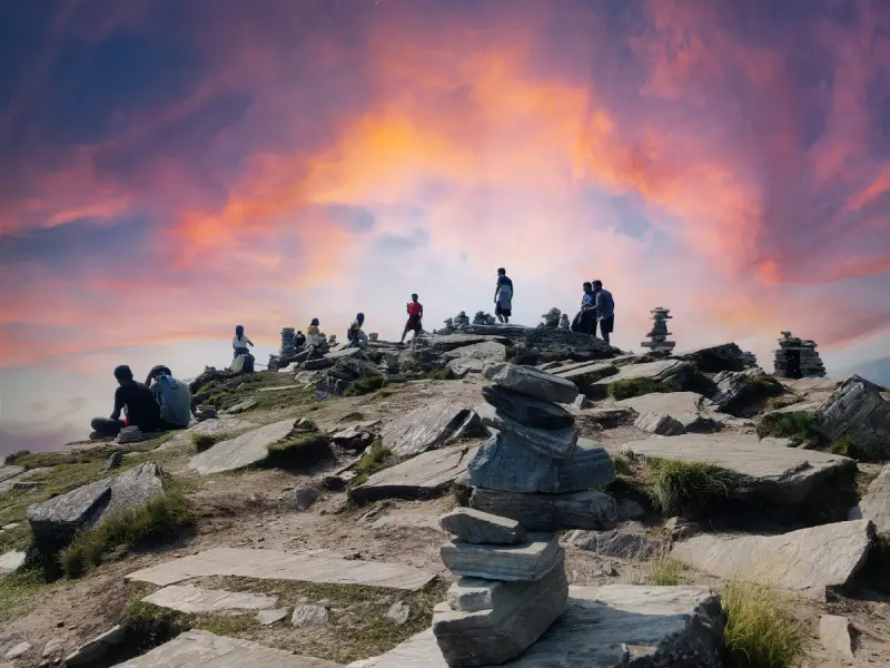 a beautiful view of Chandrashila Peak near tungnath temple